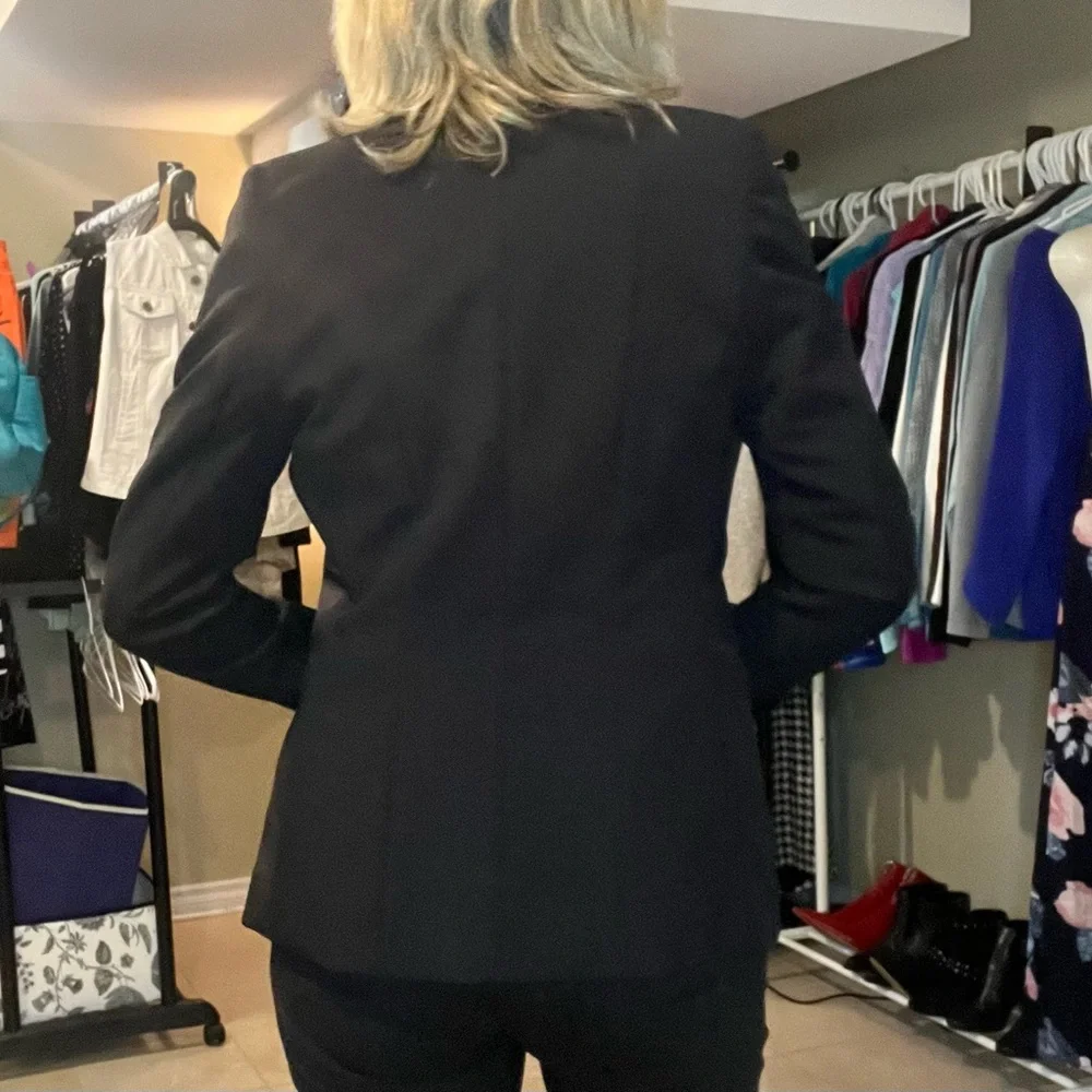Willow & Thread class is black blazer - Picture 9 of 9